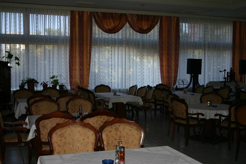 Hotel Bulgaria ดอบริช ภายนอก รูปภาพ